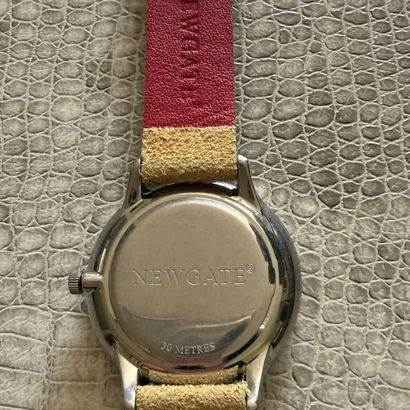 Rare british brand Newgate Suede Strap Watch with Black Dial  display picture 2